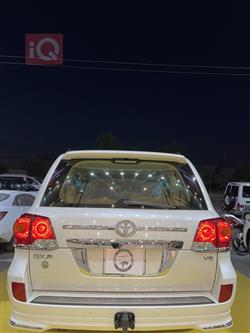 تۆیۆتا لاند کروزەر